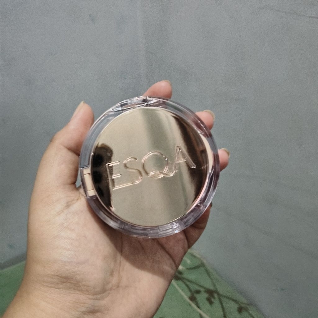 ESQA CUSHION VELVET MATTE CUSTARD