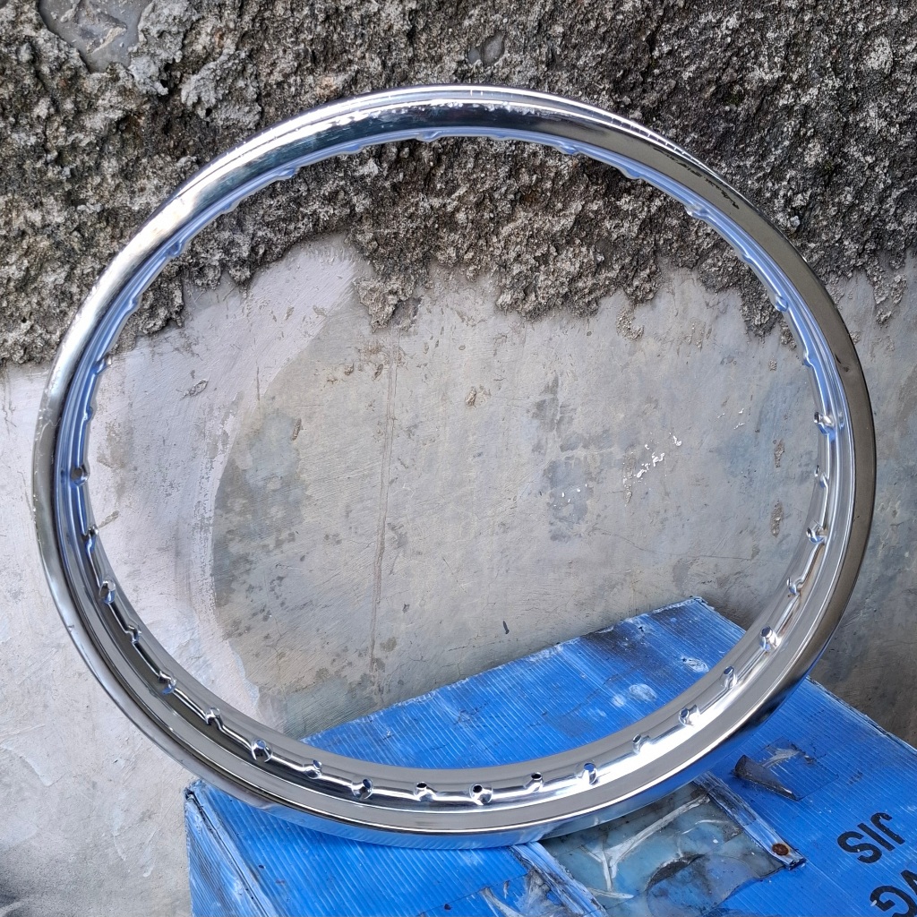 1 pcs velg asli suzuki ring 17.160 shogun smash bekas (minus sesuai foto)