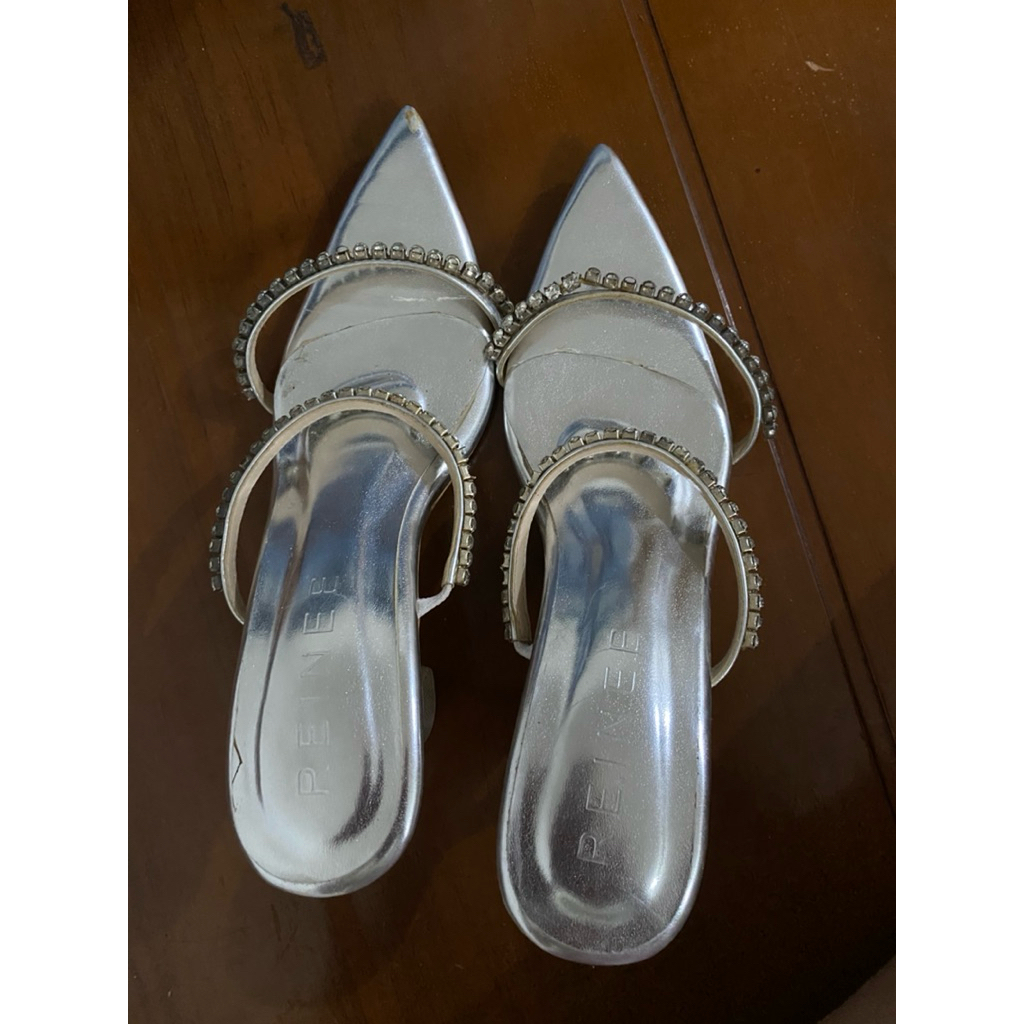 preloved heels silver