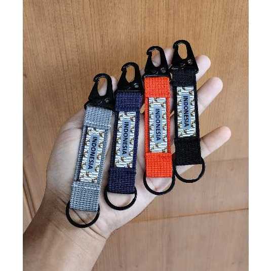 PENGAIT BESI Gantungan Kunci Motor Motif Batik