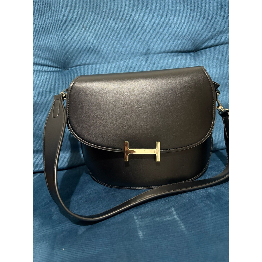 PReloved hush puppies sara bag ukuran L