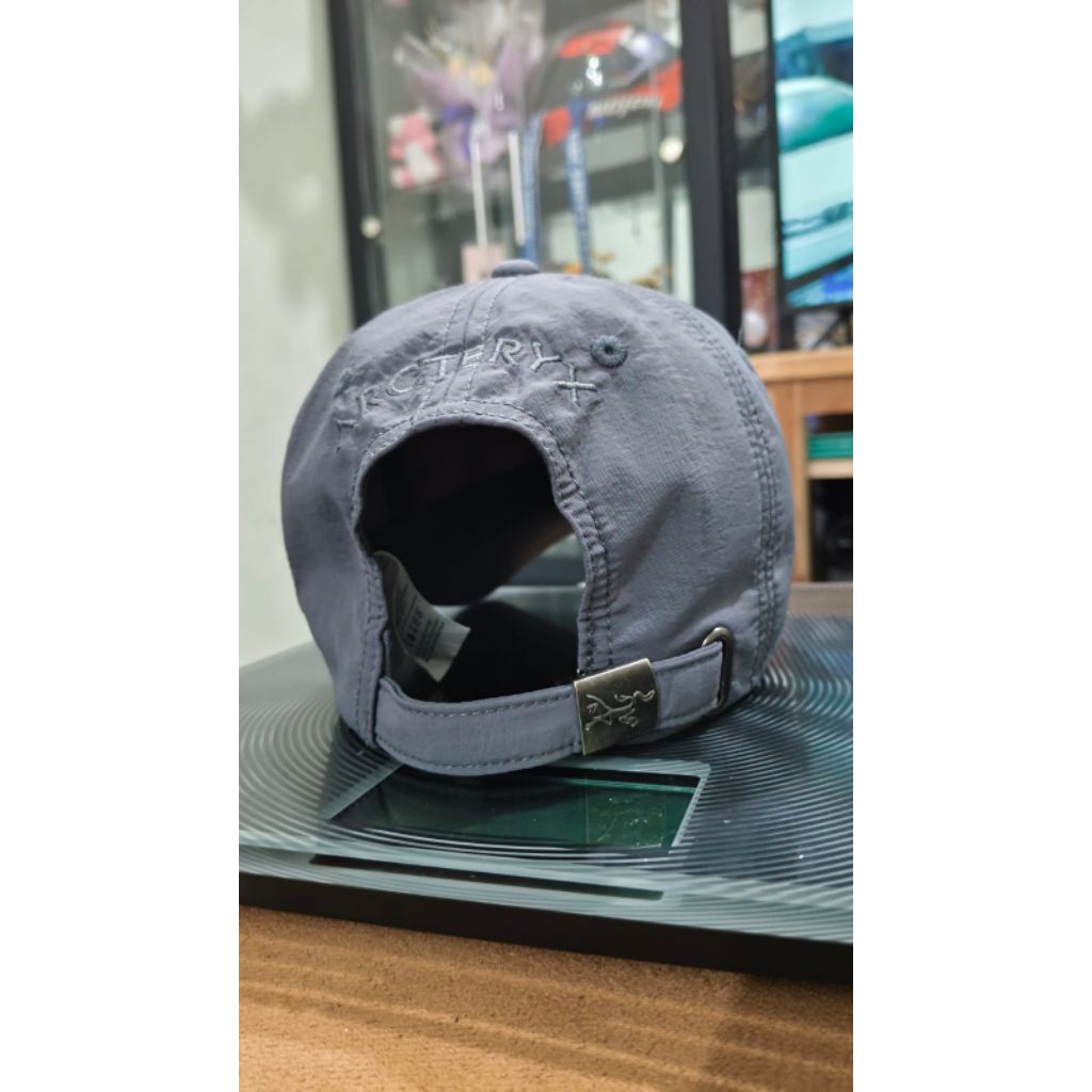 Topi Arcteryx× warna abu (prelove)