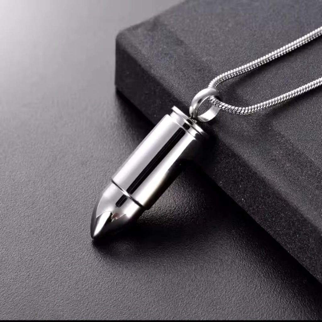 kalung cwok ,cewek biji lada liontin peluru,kalung belut liontin peluru