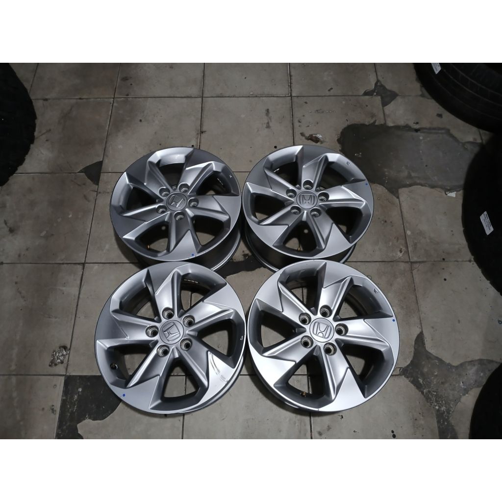 Velg Mobil Bekas Copotan Brv Ring 16x6,5 H 5x114