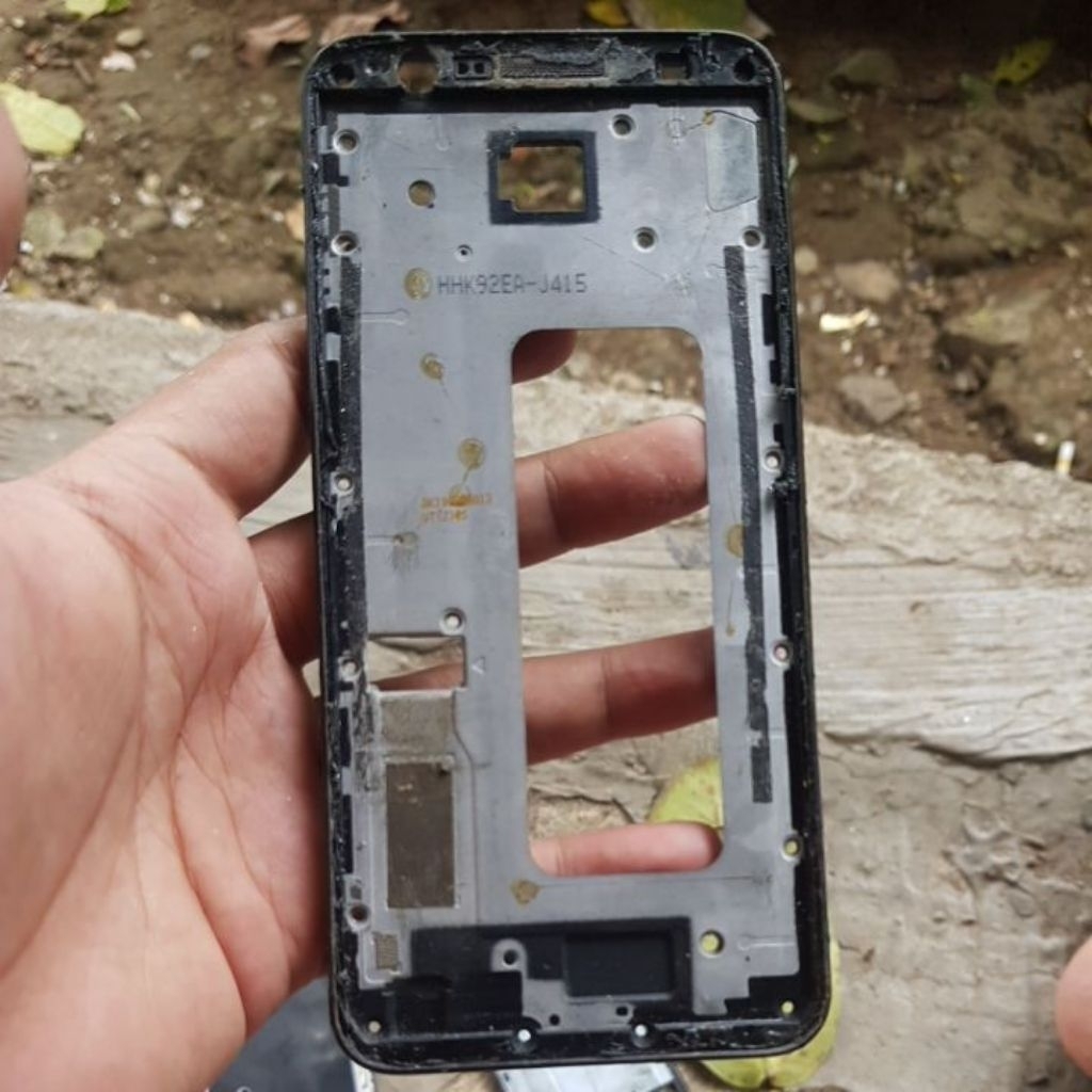 SAMSUNG J4 PLUS - Frem Tatakan Lcd Tulang Tengah Original Copotan