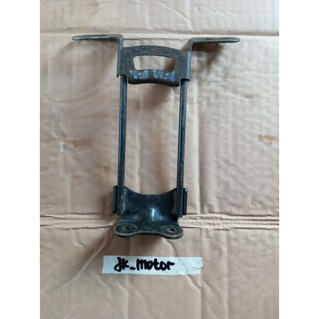 Dudukan plat nomer depan Satria FU FI facelift bekas original