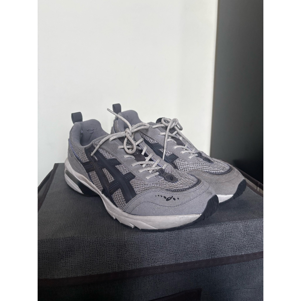 asics gel 1090 v2 size 42 - not kayano nimbus