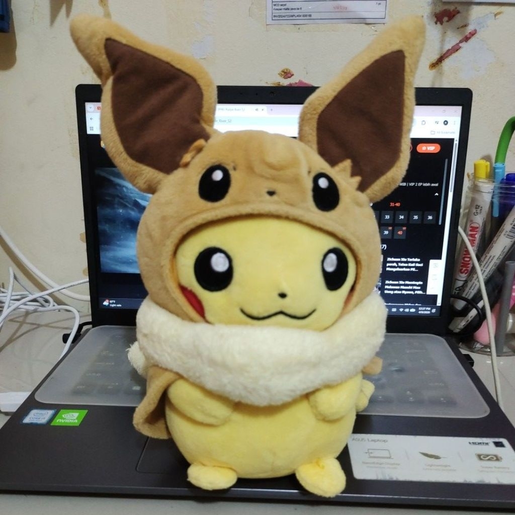 Pokemon Centre Eevee Poncho Pikachu Plush Stuffed Toys