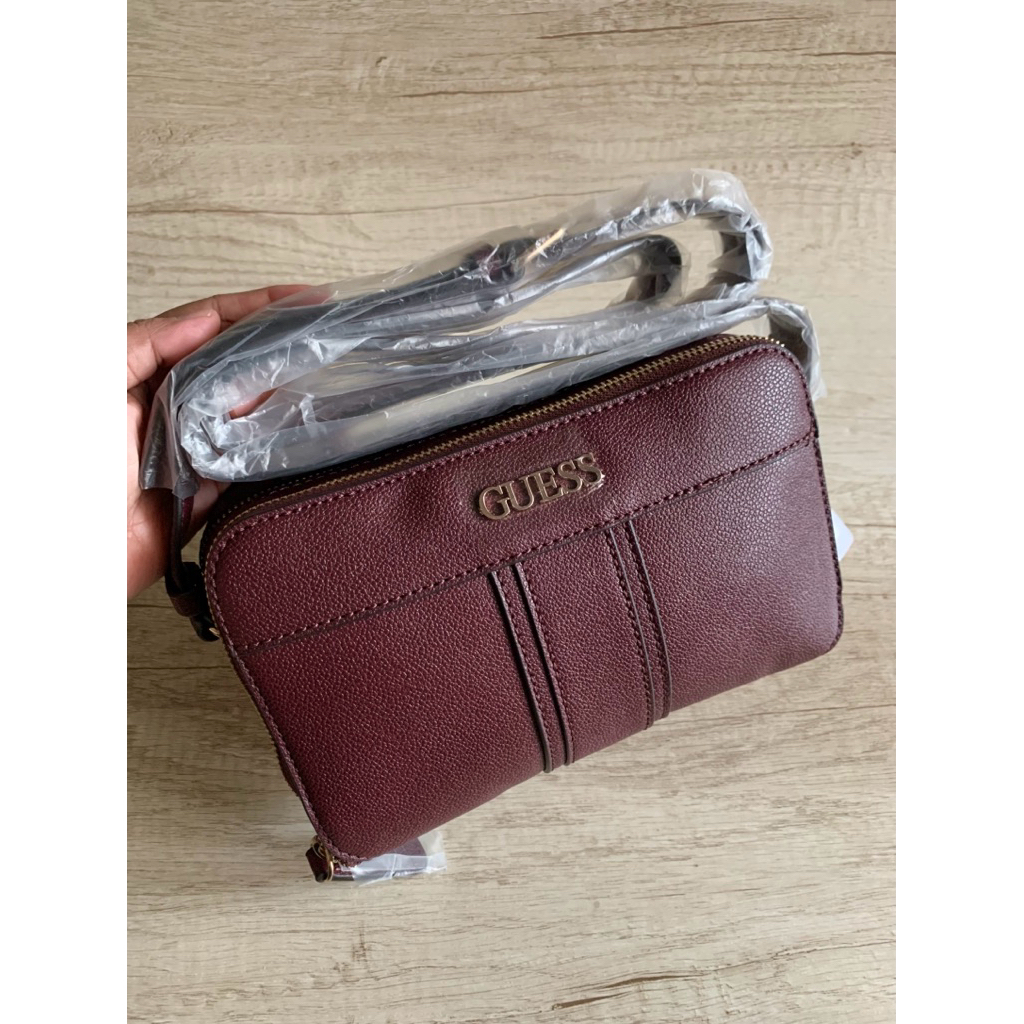 Guess Trixy Merlot Camera Bag