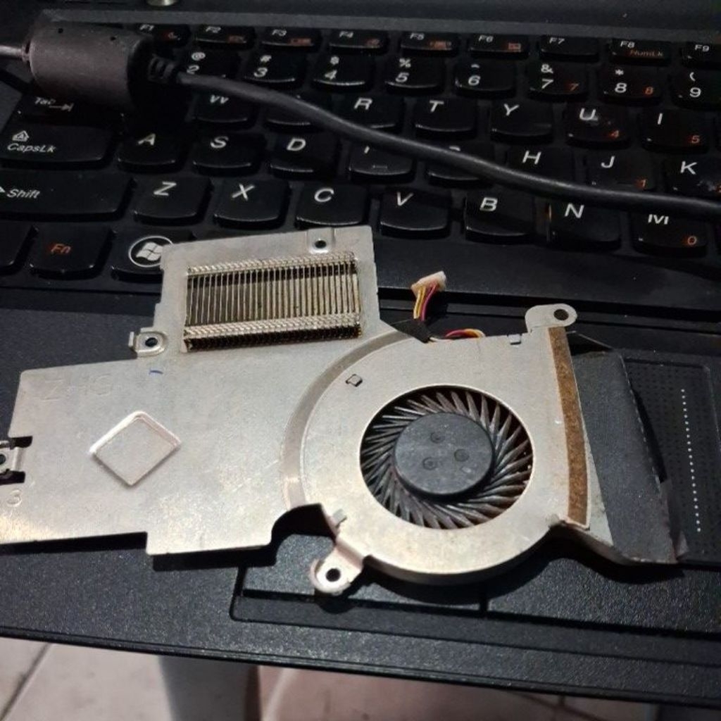 fan heatshink notebook acer aspire one 725