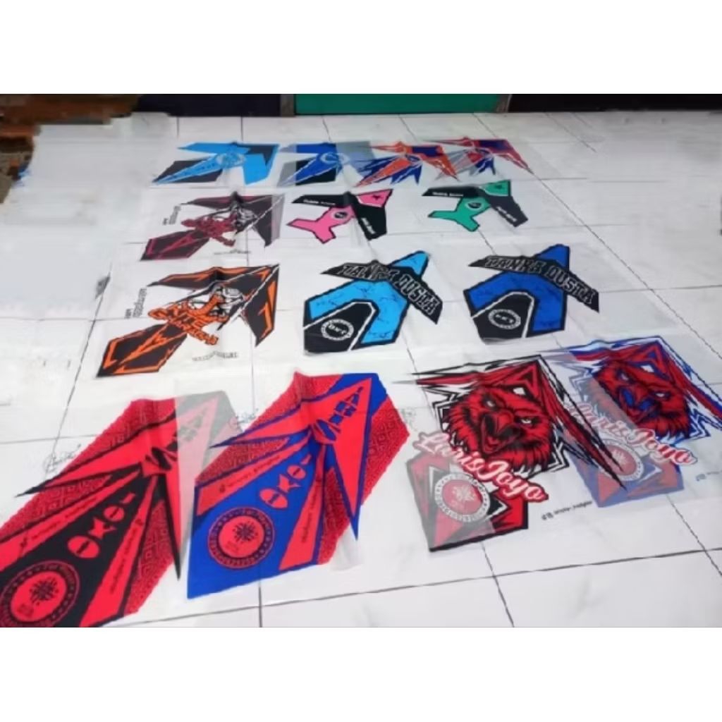 kertas layangan sukoi
