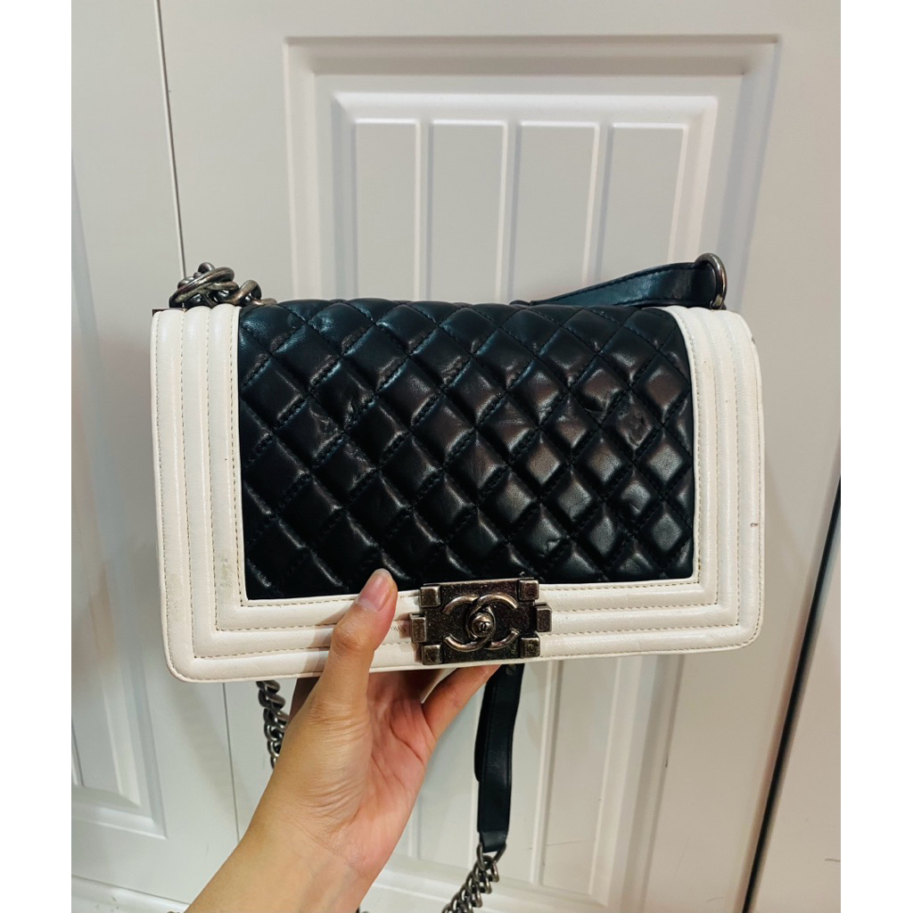 chanel boy preloved
