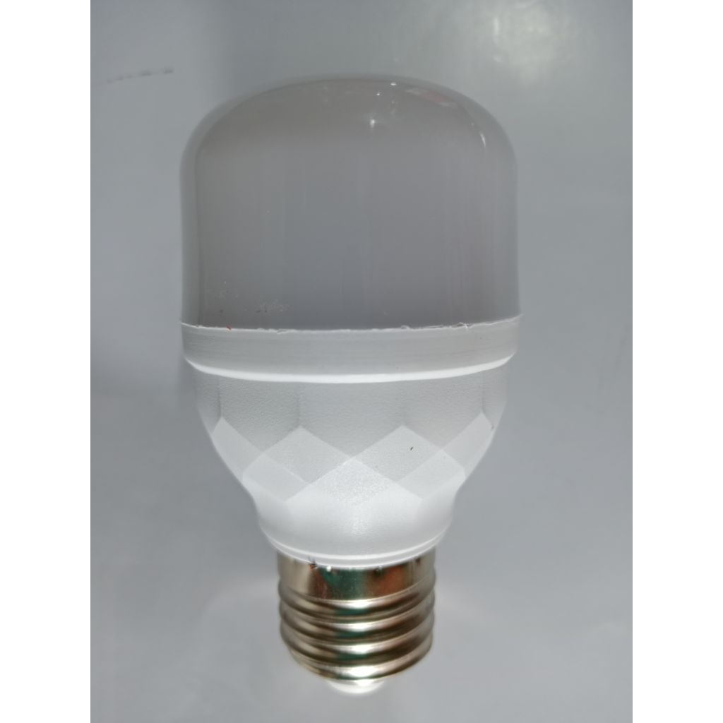 BOHLAM LAMPU LED MURAH DAN TERANG