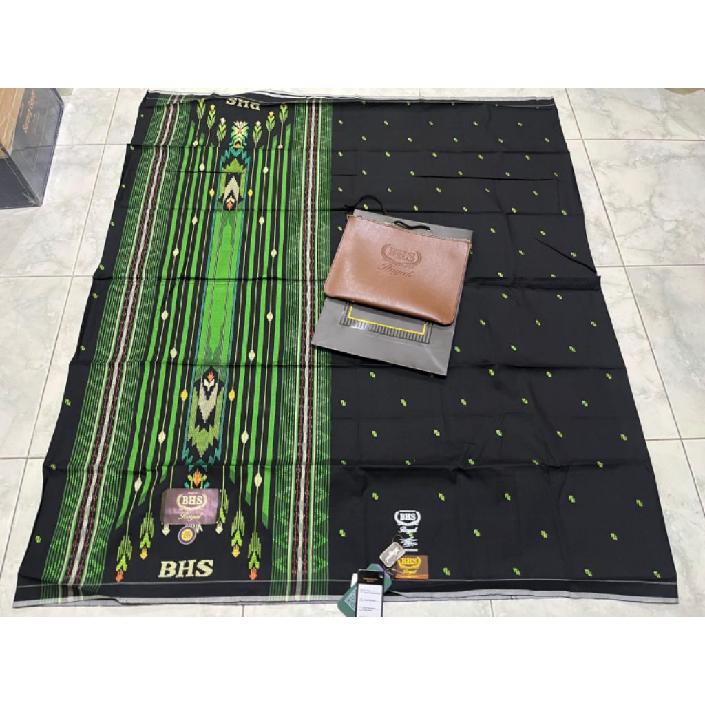 Sarung BHS Royal STF Gold Hitam