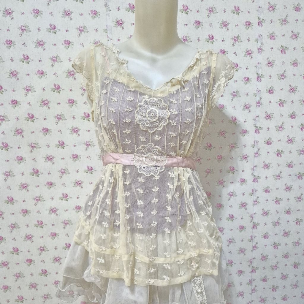 white lilac babydoll milkmaid lace top sawako shoujo bow ribbon kawaii japan fairycore coquette cott