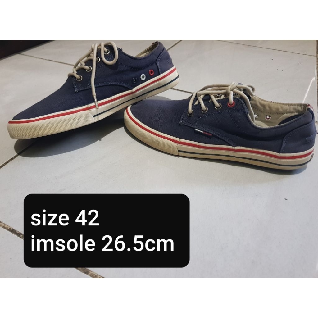 SepatuKasualTommyHillfiger