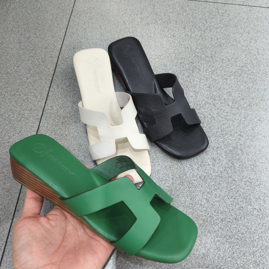 Hush puppies Sandal wanita heels kulit Hush puppies