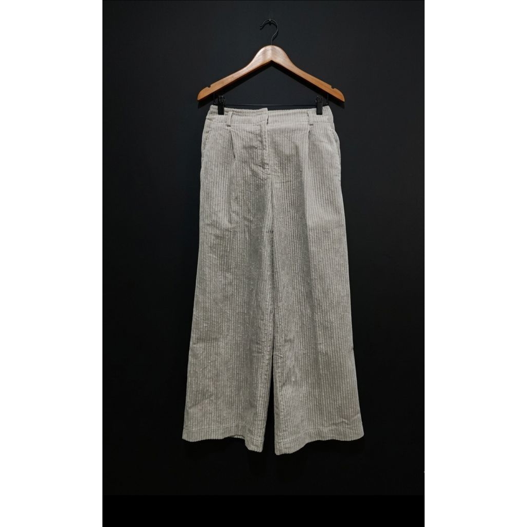 Celana Corduroy silver