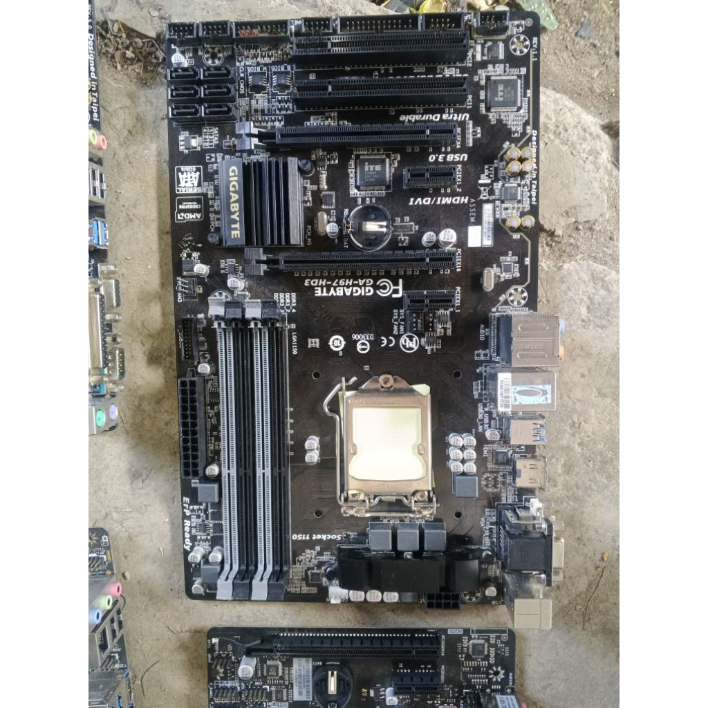 Motherboard H97 Gigabyte Bekas