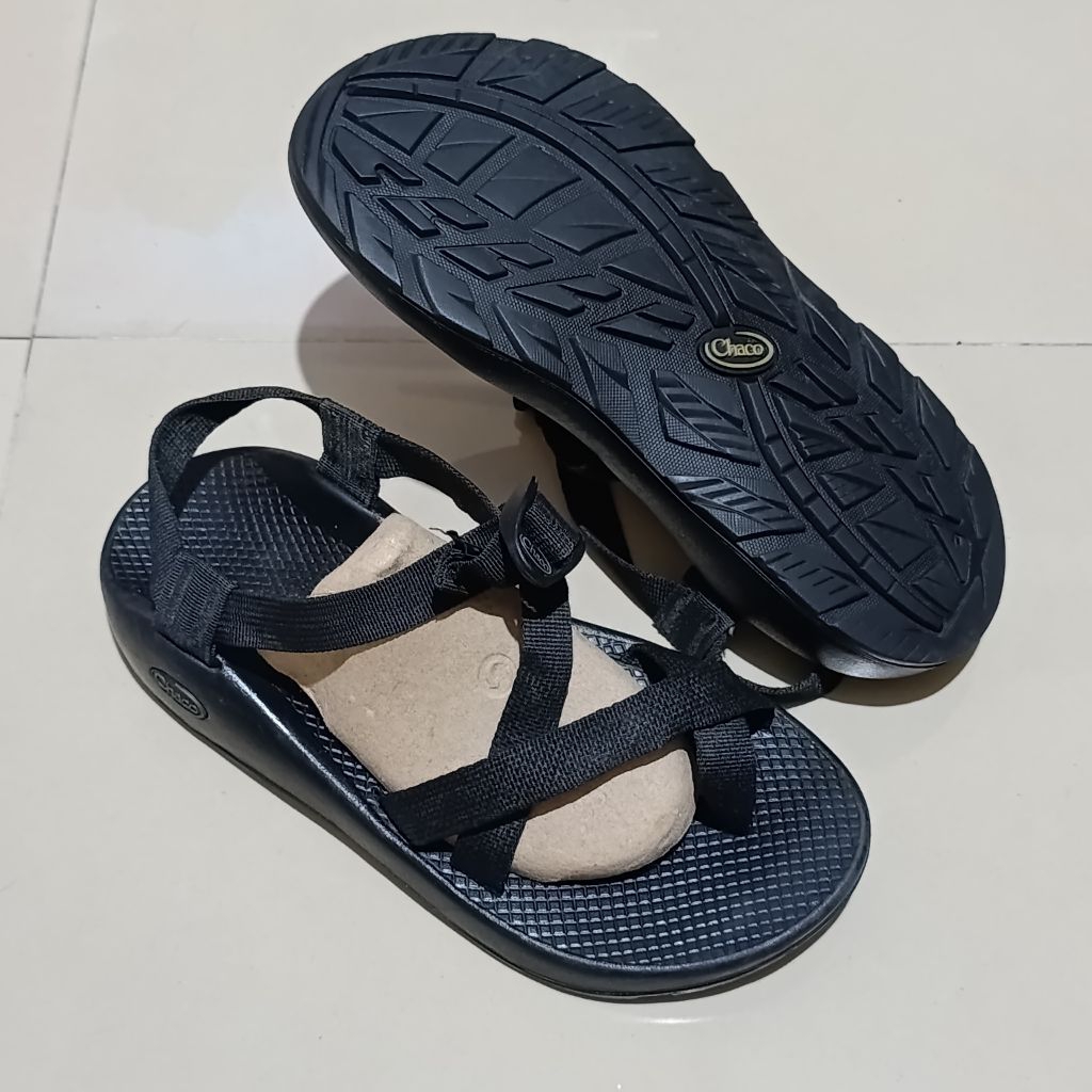 sendal gunung santai chaco bukan teva sz 42