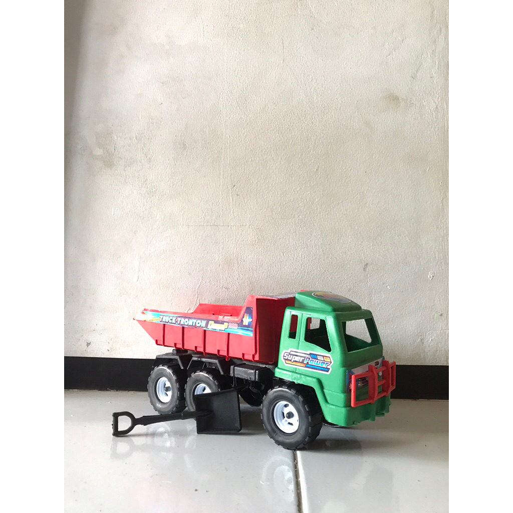miniatur truck plastik