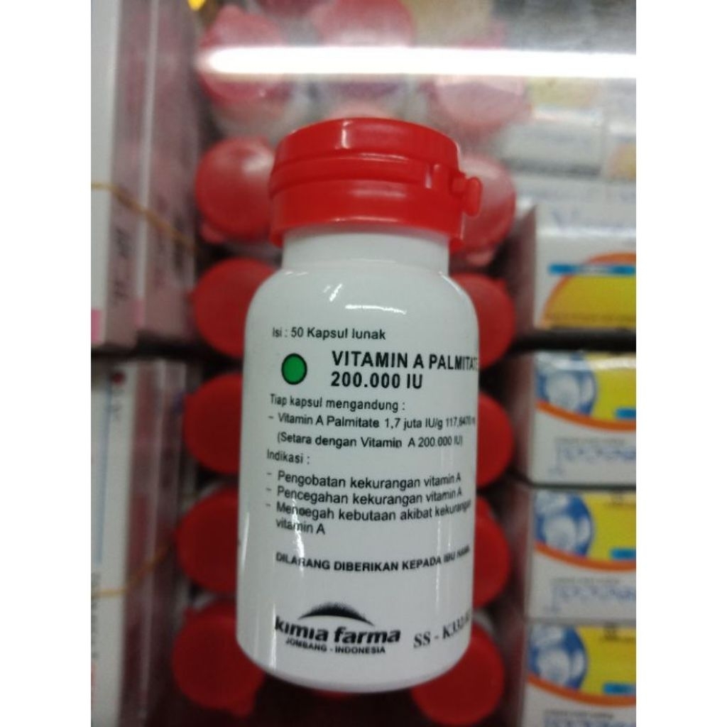 Vitamin A 200.000 iu  kapsul merah/ vitamin A posyandu kapsul merah