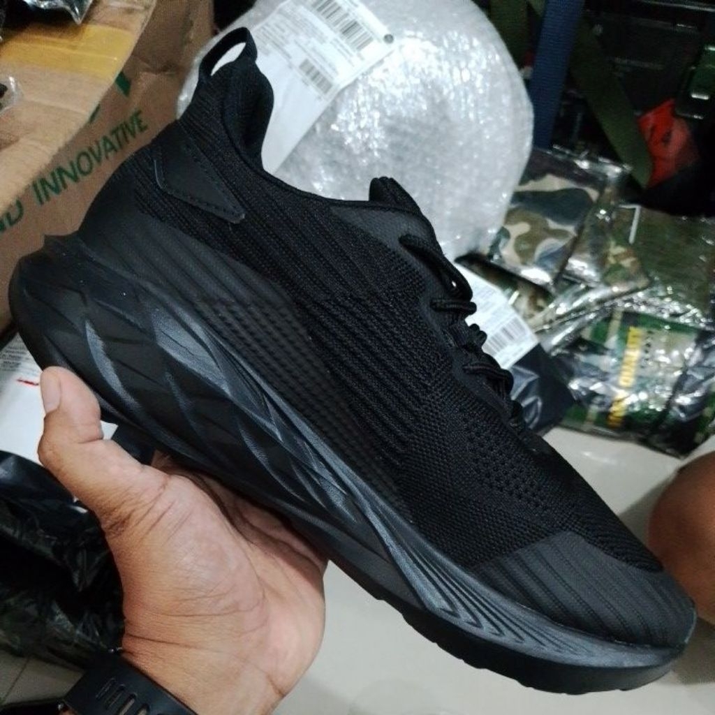 Sepatu Olahraga Mabes TNI 2025 Full Black