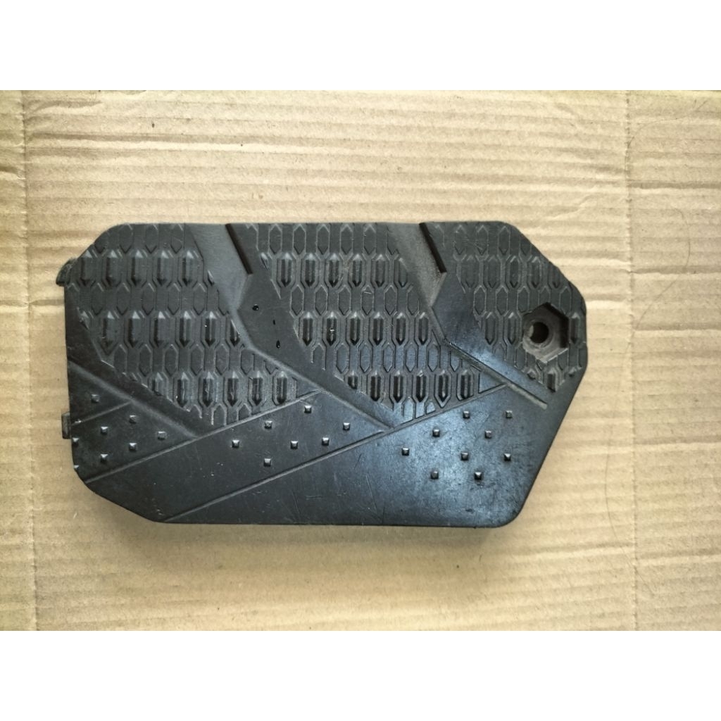 COVER TUTUP AKI HONDA VARIO 125-150 LED OLD ORIGINAL