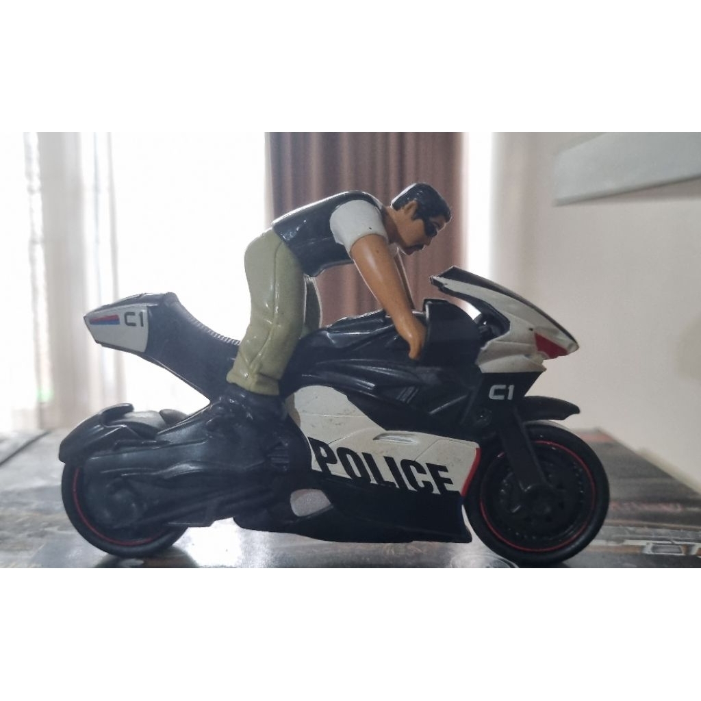 Motor Robocop skala 18