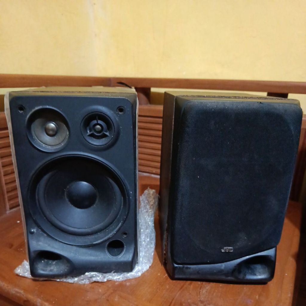 Speaker pasif 5 inch Jvc model Sp-S30bk sepasang