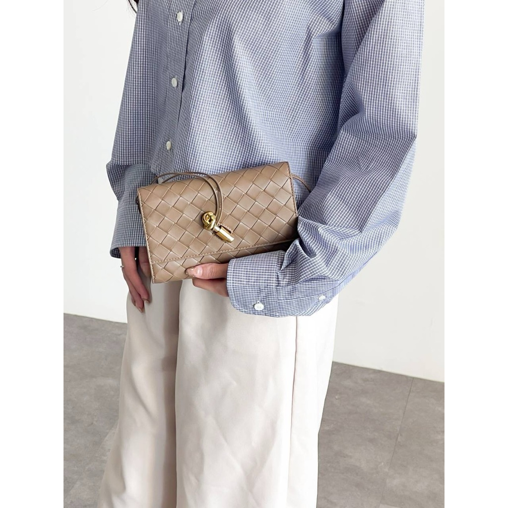 BV Andiamo Clutch Sling Bag Pinecone