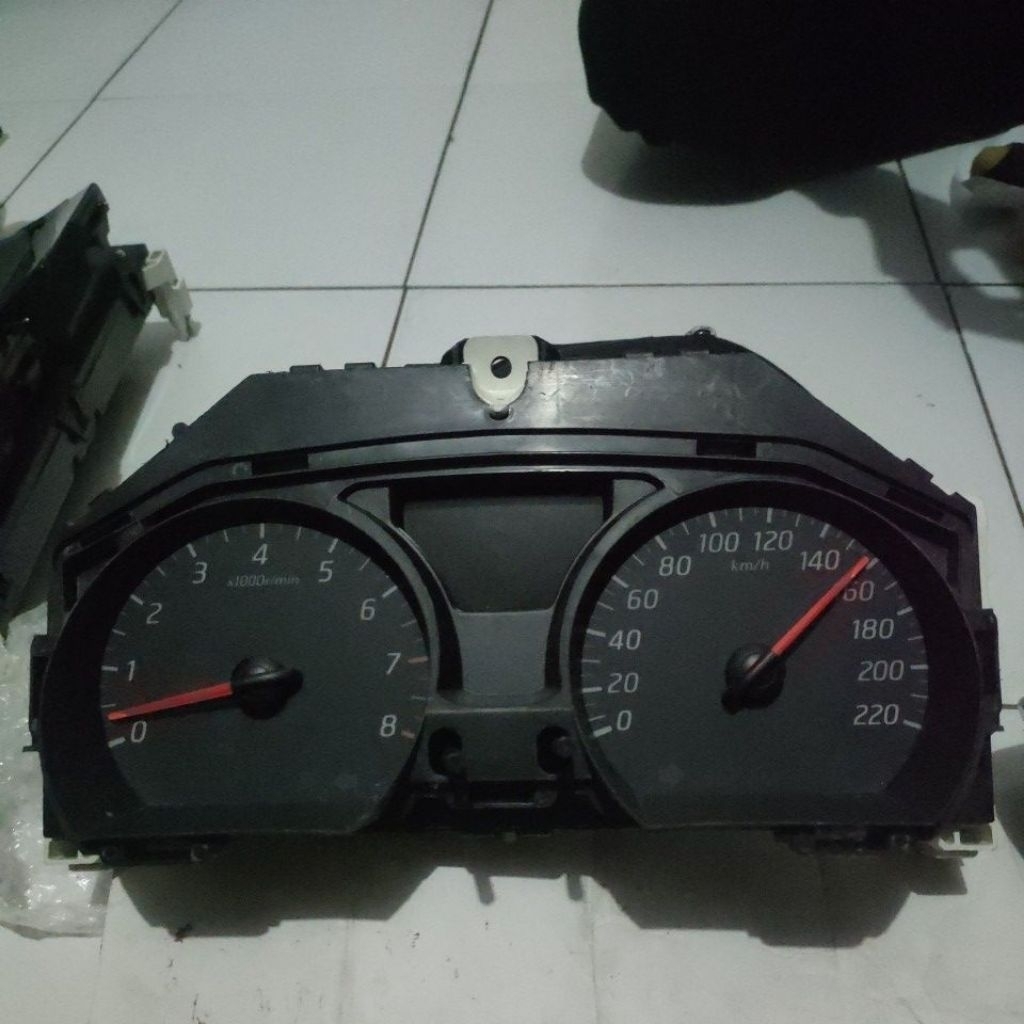 Spidometer Nissan Livina L11 matic/manual Original