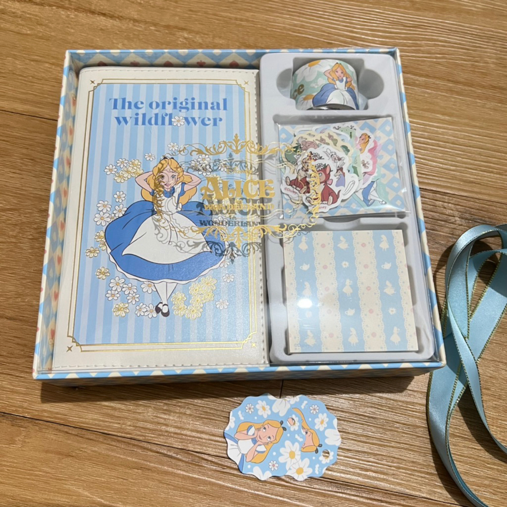 (LAST STOCK OH SOME) Alice in Wonderland Journal Set