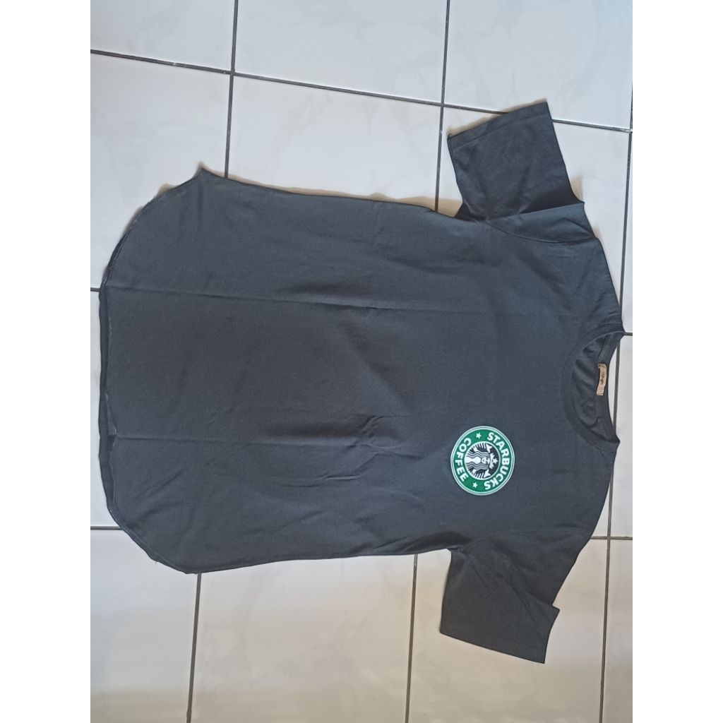T Shirt Kaos Starbucks U-Right BARANG BARU SALE  (Ex-D1SPLAY)  -  Setara Size L [BISA NEGO TIPIS]