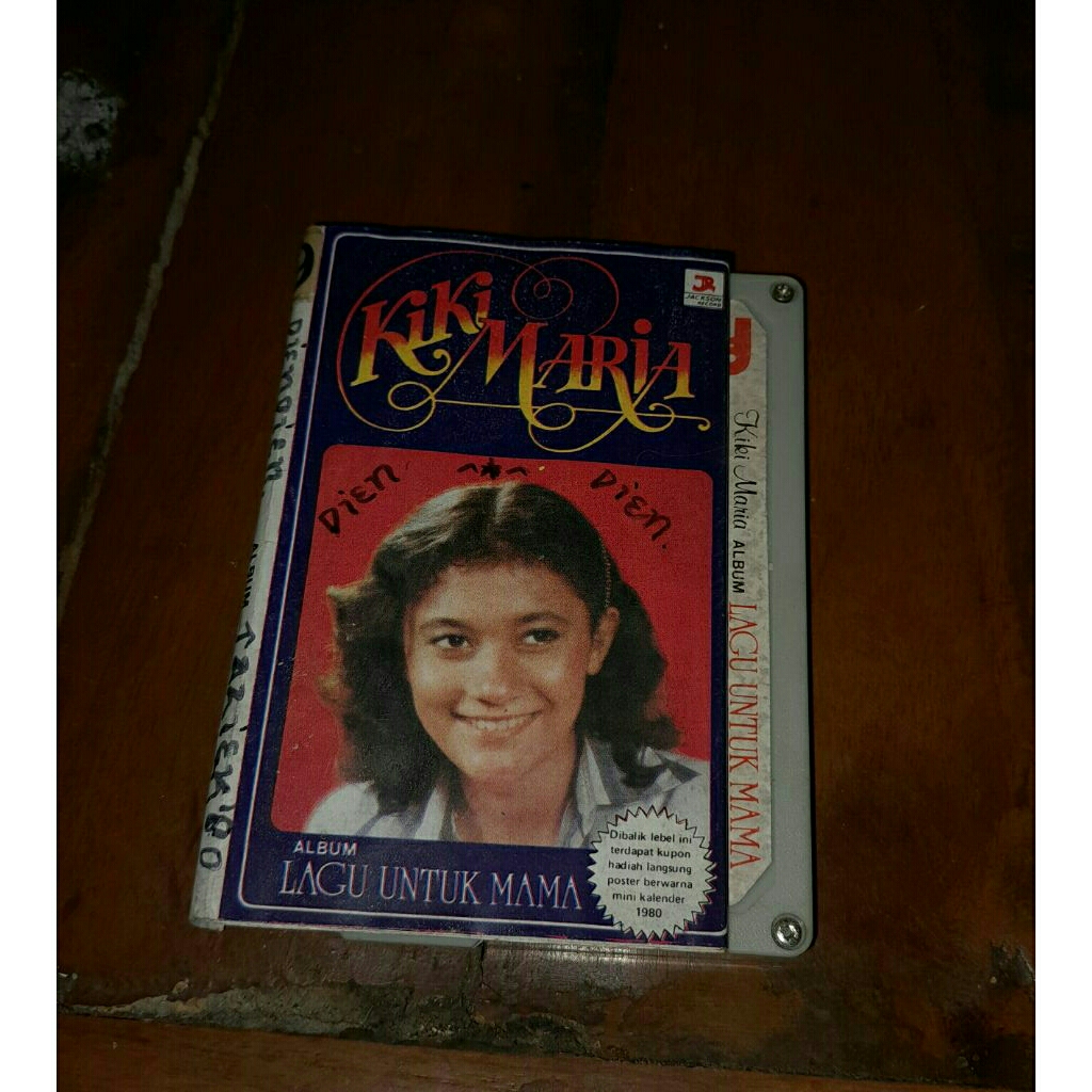 Kaset pita Kiki Maria