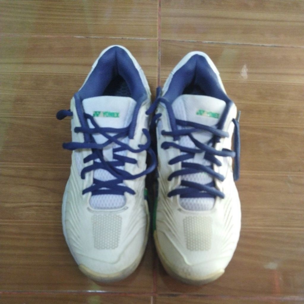 sepatu Yonex Power Cushion Eclipsion 4 seken original
