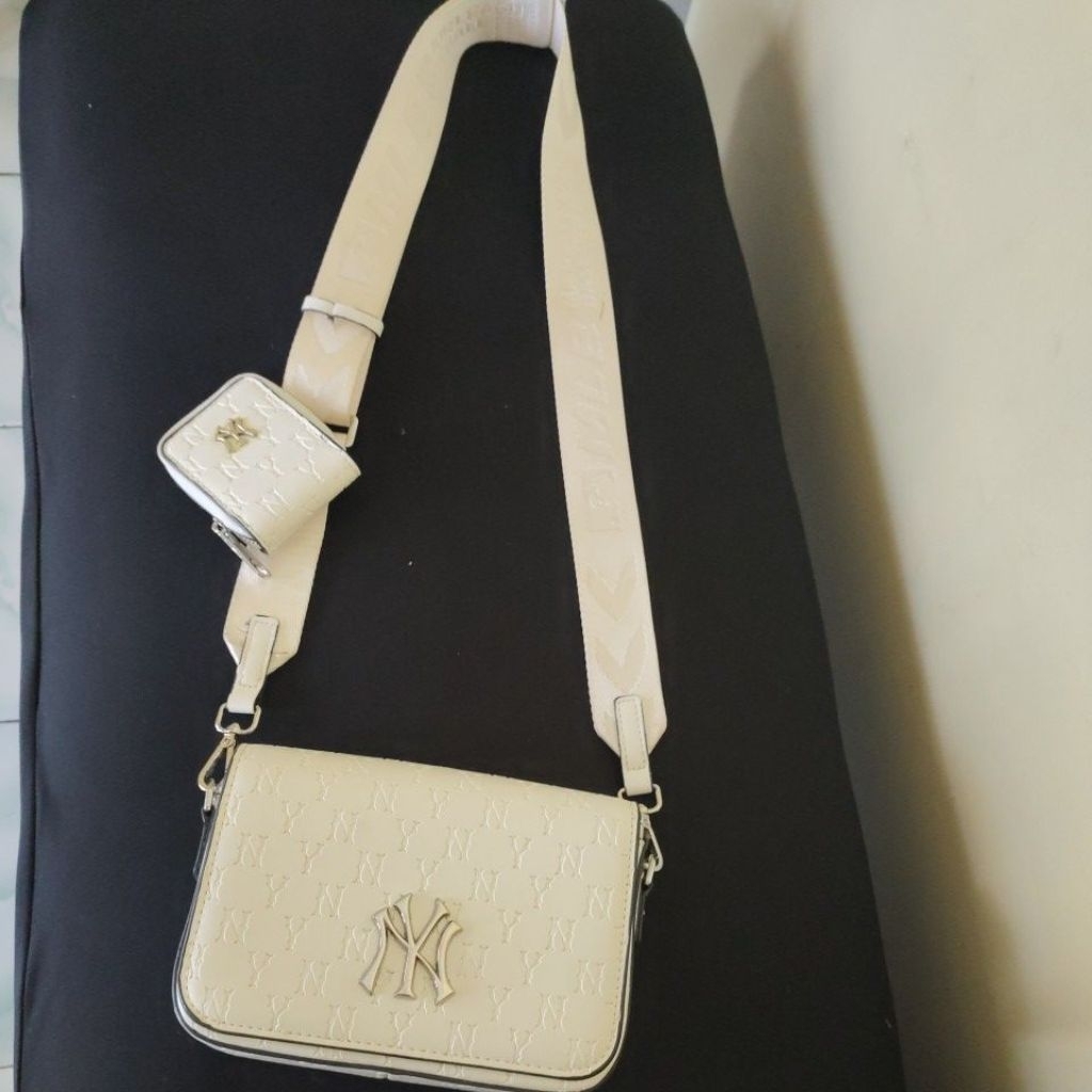 Tas slempang/camera bag  MLB putih NY PL
