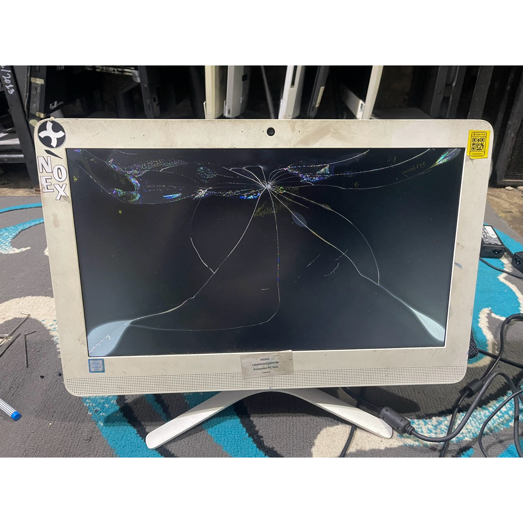 Pc aio hp 22 inch core i3 gen6 minus layar pecah
