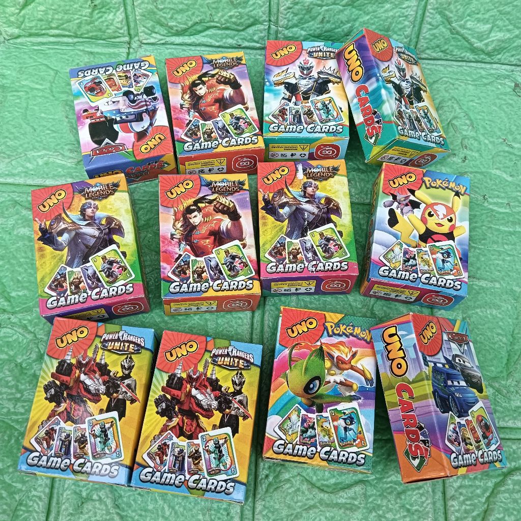 1 kotak Mainan Kartu Kecil Family Board Game Poker Gambar Hero Kartun Lucu