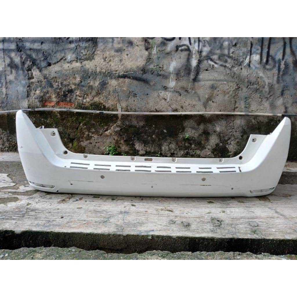 bumper belakang innova reborn