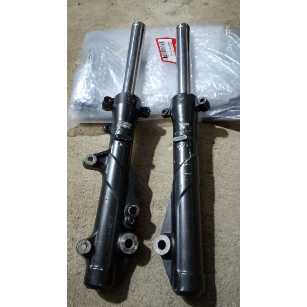 shock depan honda  PCX/ADV  original copotan