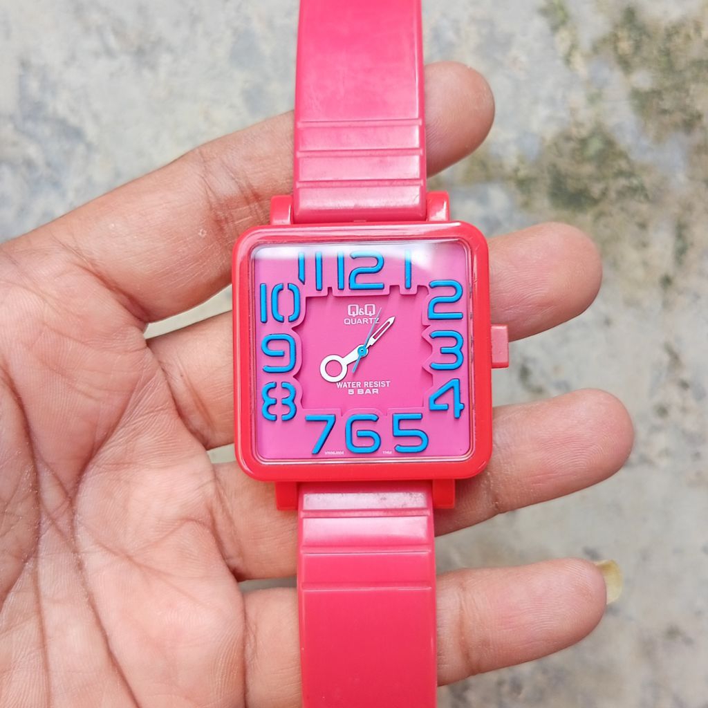 Jam Tangan Q&Q QnQ QQ VR06J001Y Original Wanita Preloved Second Bekas