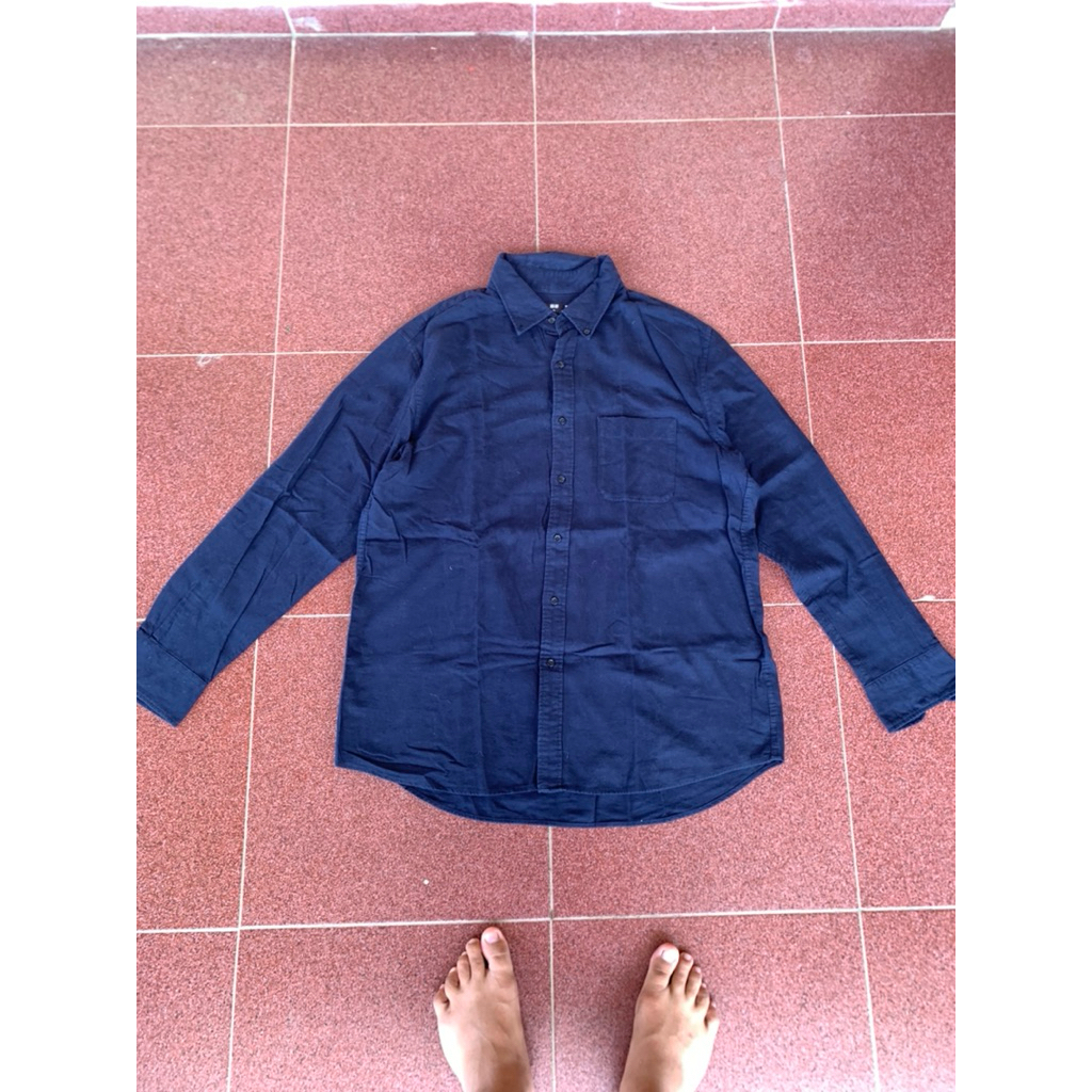 [preloved] kemeja tangan panjang uniqlo formal pria second - bekas
