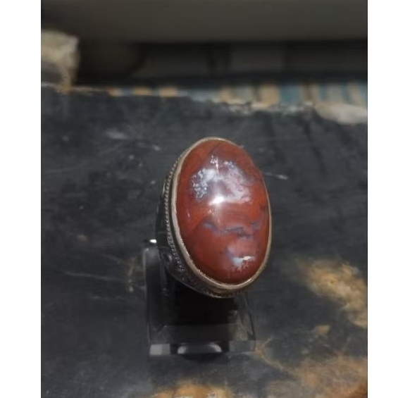 Batu cincin Fosil kayu Merah Antik