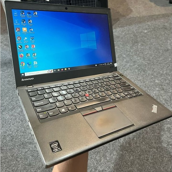 Jual laptop Lenovo Thinkpad X250 Core i5, ram 8gb, ssd 128gb normal