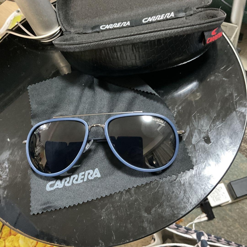Kacamata Hitam CARRERA Aviater made in Italy