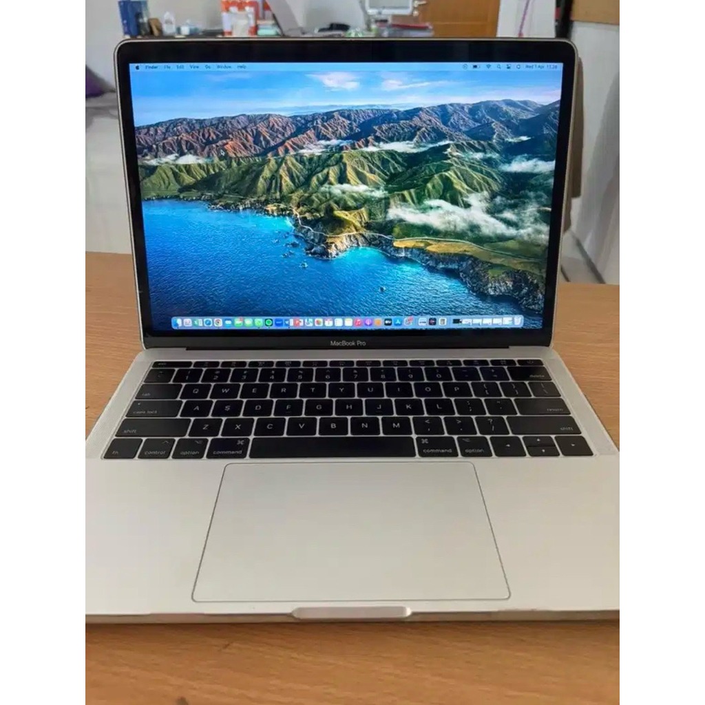 Macbook Pro 2017 Non Touchbar (Second)