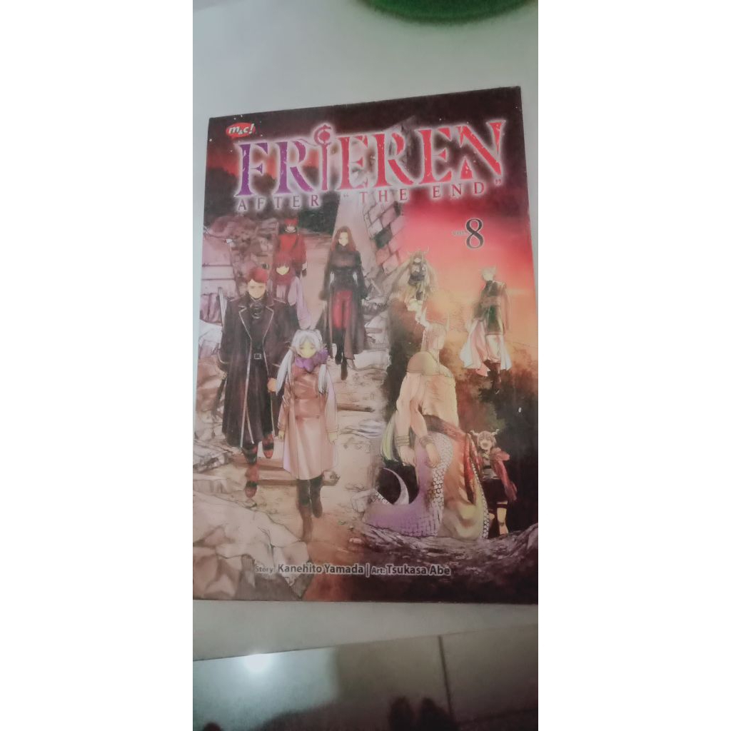 komik frieren vol 8