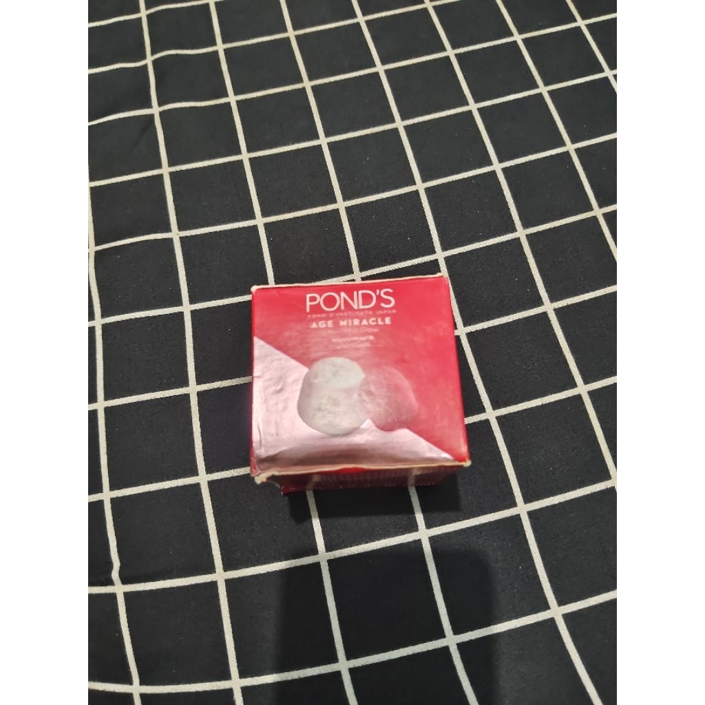 Ponds age miracle Day Cream 50g