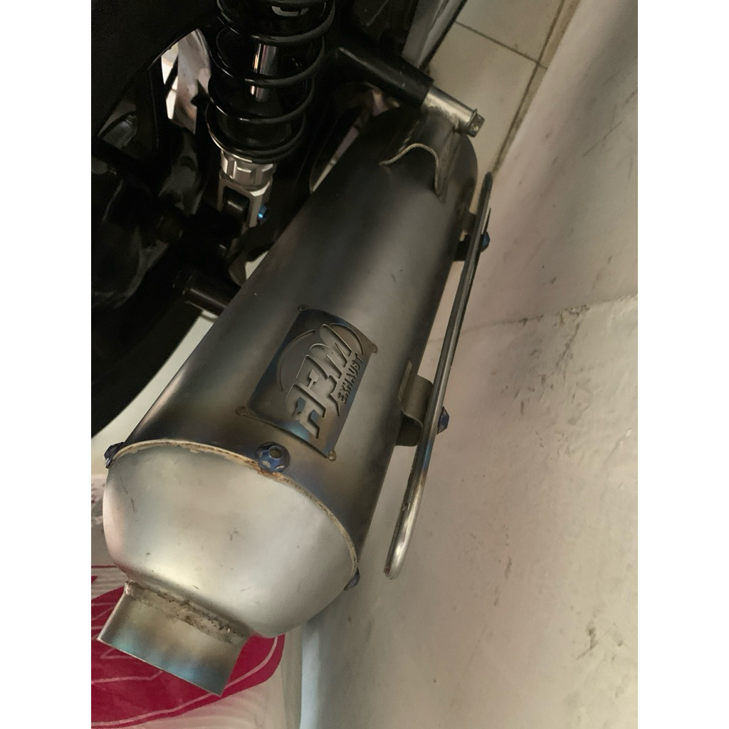 knalpot arm luster